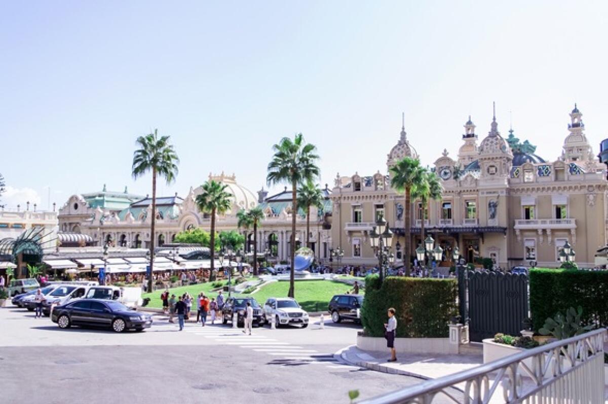 Immobili di lusso: chi compra ancora a Monte Carlo Monaco e che tipo di proprietà? -