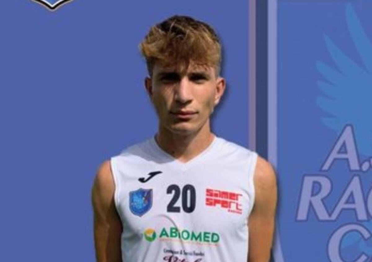 L'esterno palermitano Trentacoste si allena con il Gela - 