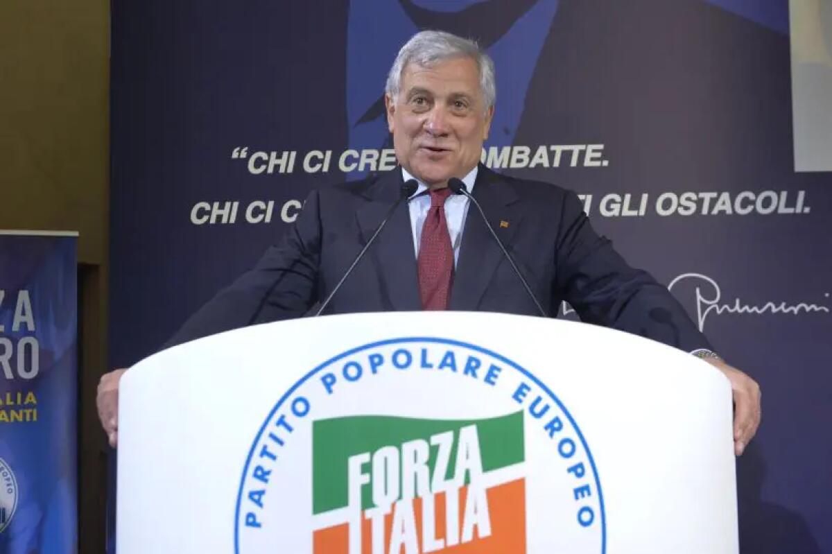Forza Italia, Tajani “Mi candiderò al congresso” - 