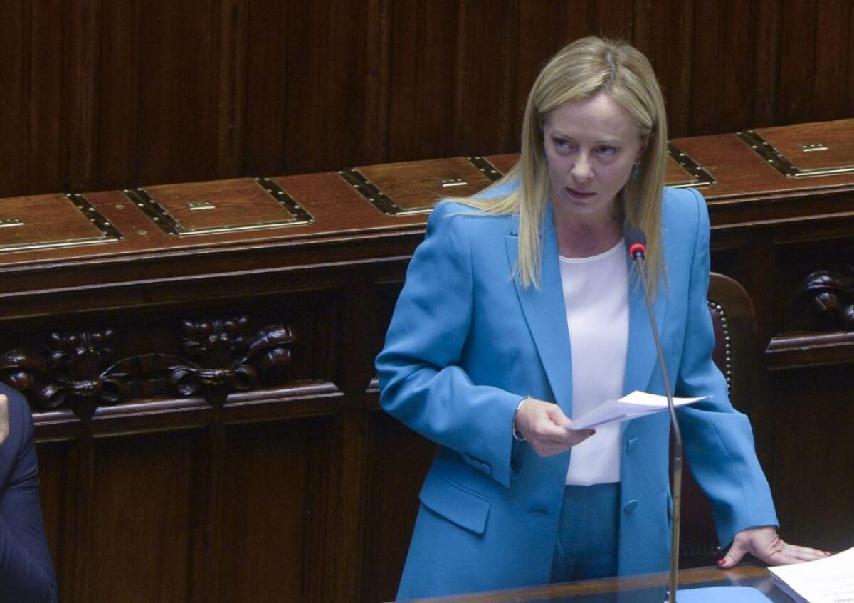 Italiani non pagano il conto in Albania, Meloni fa saldare l’Ambasciata - 