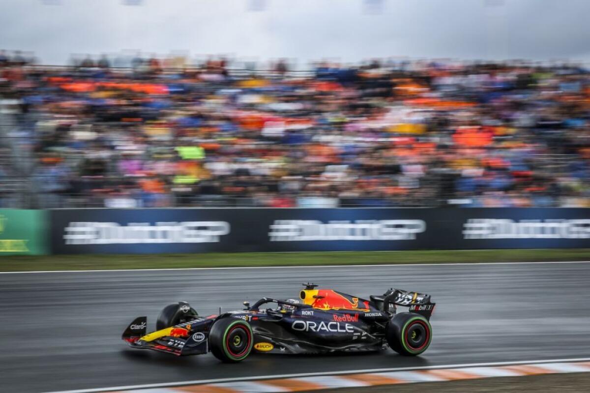Verstappen pole anche in Olanda, Sainz in terza fila - 