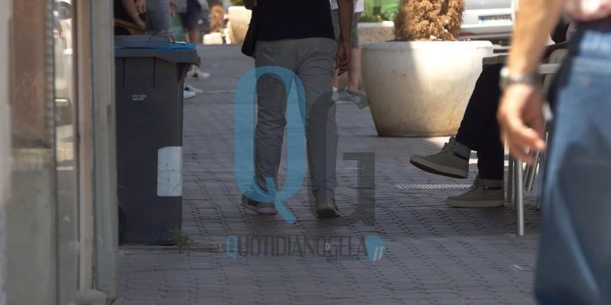 Esercente aggredito davanti alla sua attività, colpito da più persone - 