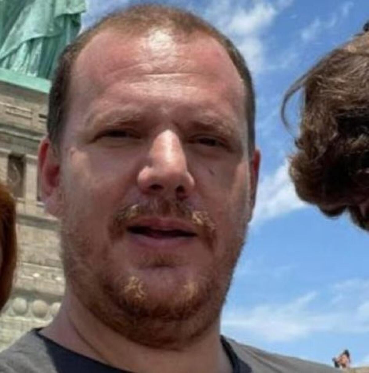 È morto il giornalista trapanese Alessandro Vento, aveva 45 anni - 