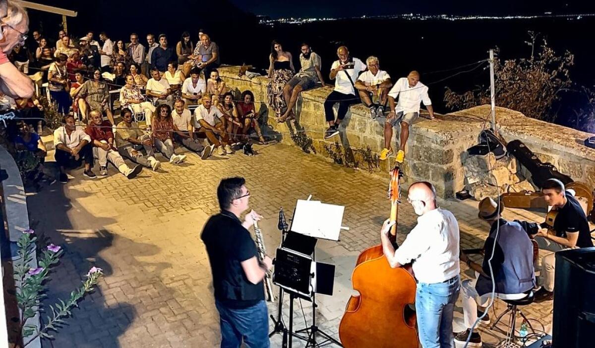 Blues e vini pietracava chiudono l’estate buterese 2023 - 