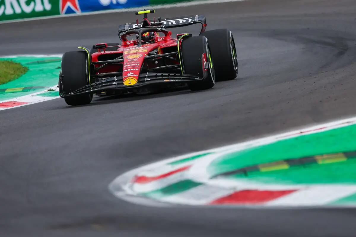 Sainz detta il ritmo nelle libere di Monza - 