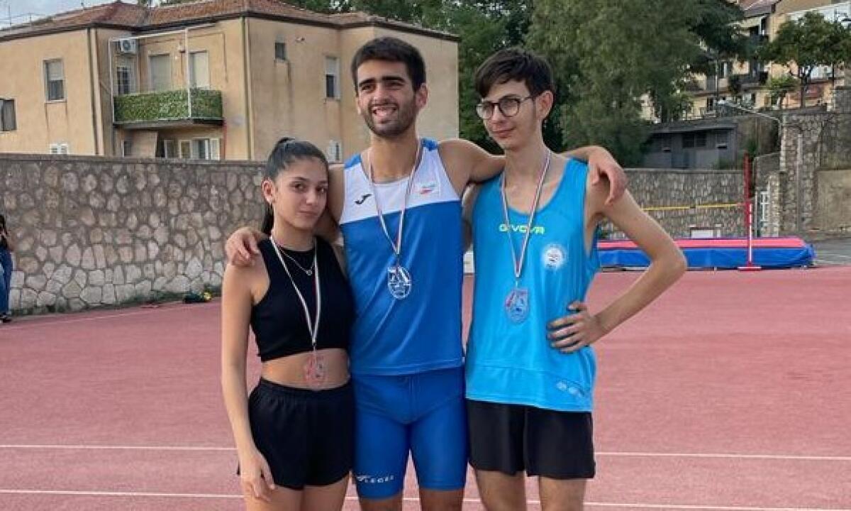 I ragazzi della Young Runner e Bianca dominano nel salto in lungo - 