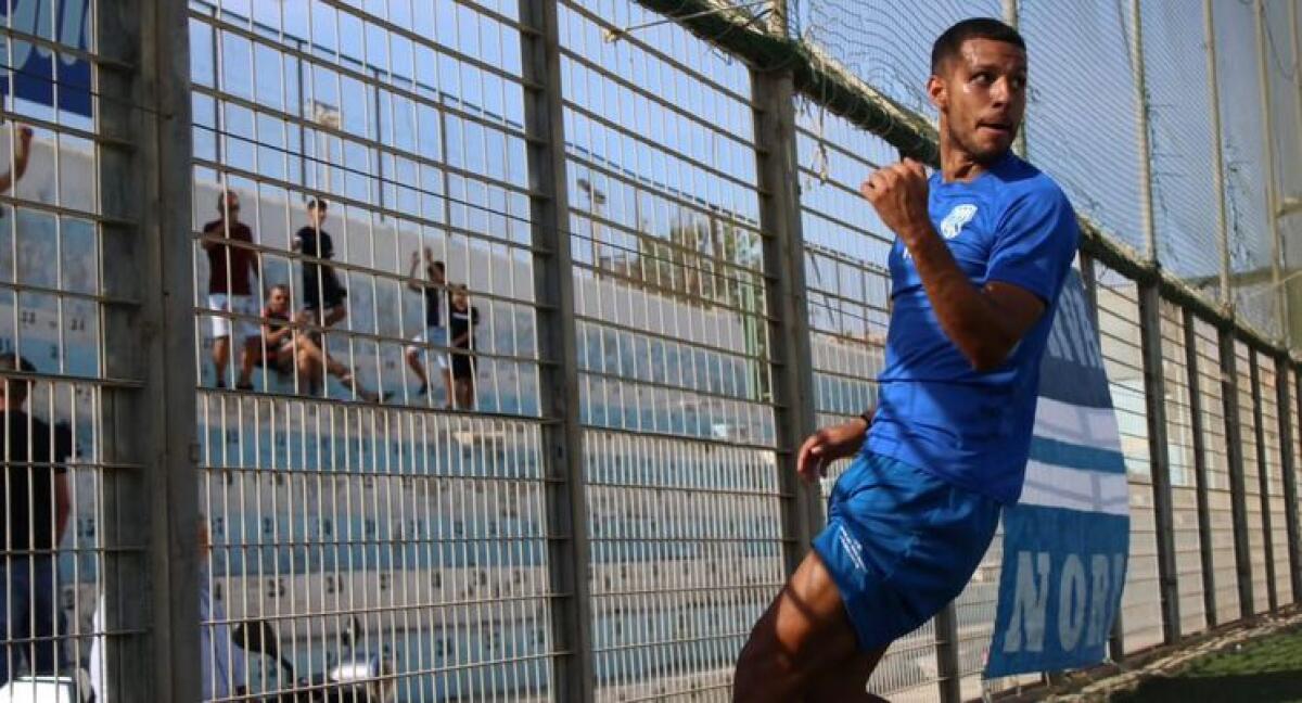 Il Gela vince meritatamente contro il Misterbianco, decidono Rechichi e Martinez - 