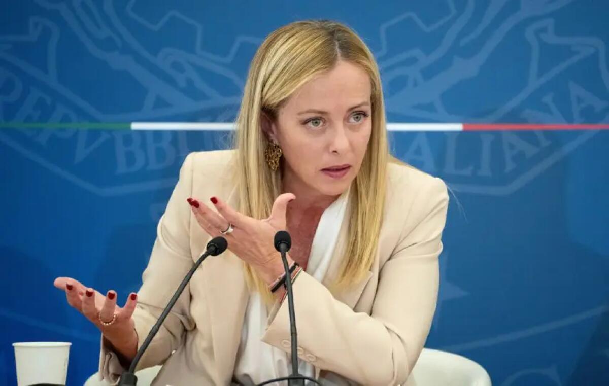 Meloni “Libertà è coniugare lavoro e maternità senza dover scegliere” - 