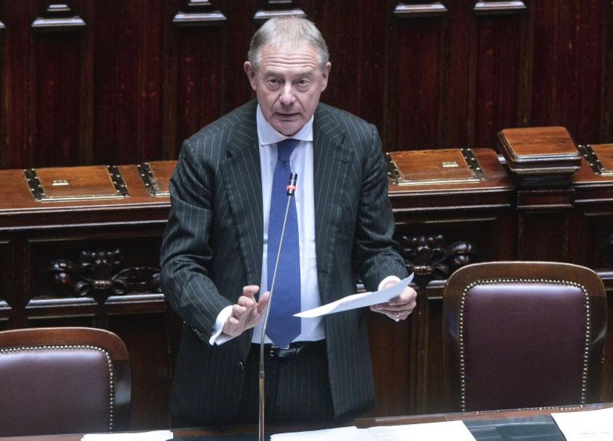 Caro voli, Urso “Siamo su strada giusta per mercato concorrenziale” - 