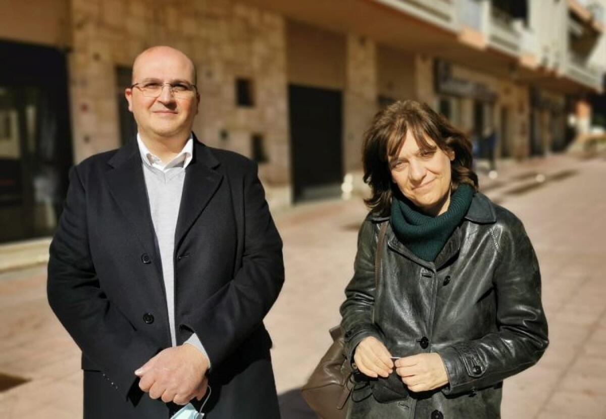 Declassamento "Vittorio Emanuele", comitato: "Bisogna reagire, nostro nosocomio sia azienda ospedaliera" - Filippo Franzone e Luciana Carfì del comitato "Sos Vittorio Emanuele"