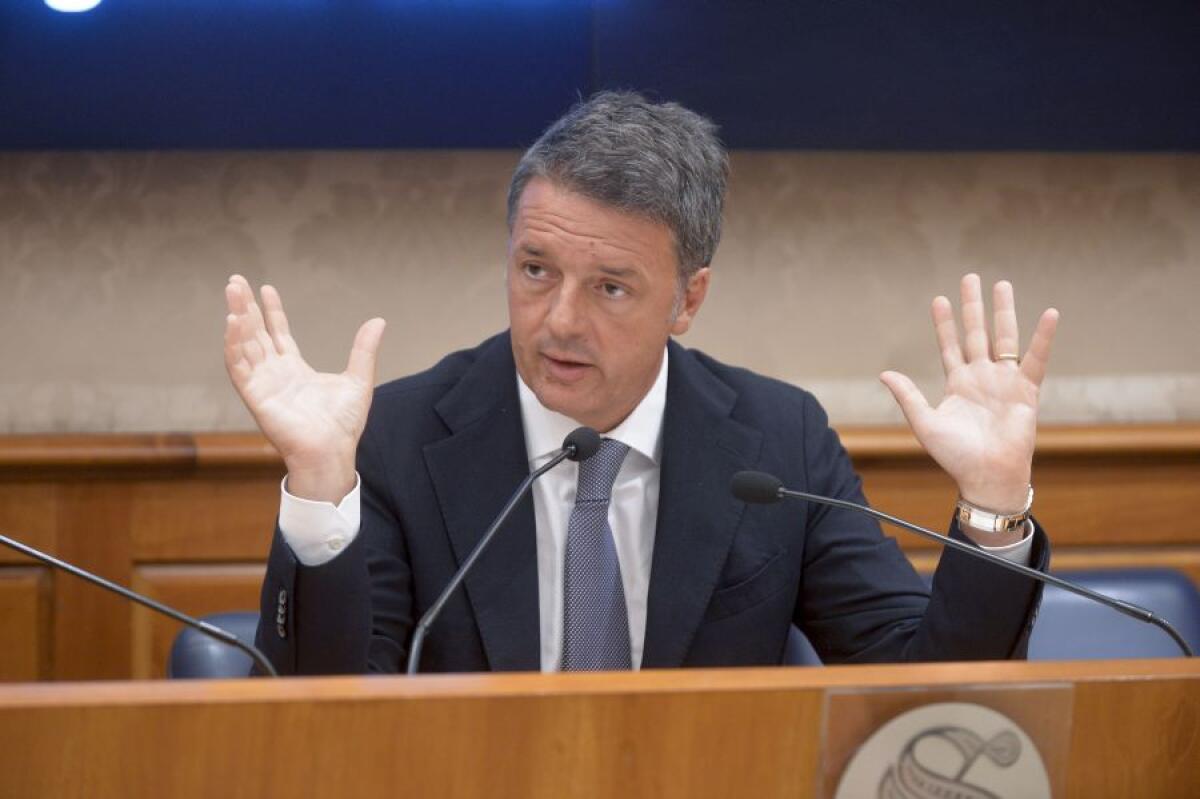 Migranti, Renzi “Salvini ha ragione, giudici siano imparziali” -