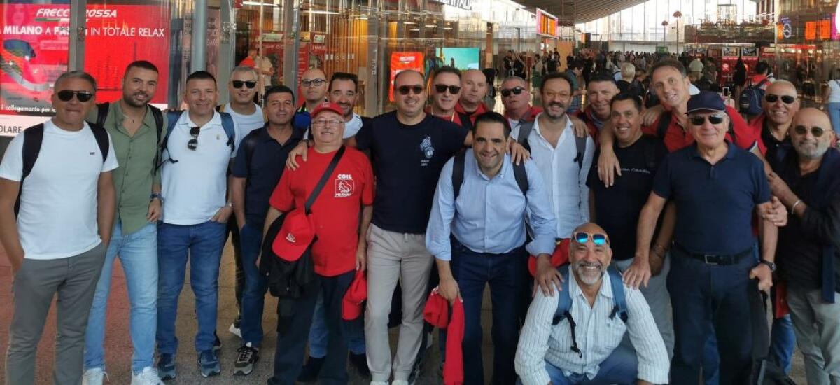 Manifestazione nazionale Cgil, a Roma tanti lavoratori locali: 200 mila in corteo - Lavoratori e segretari della delegazione locale