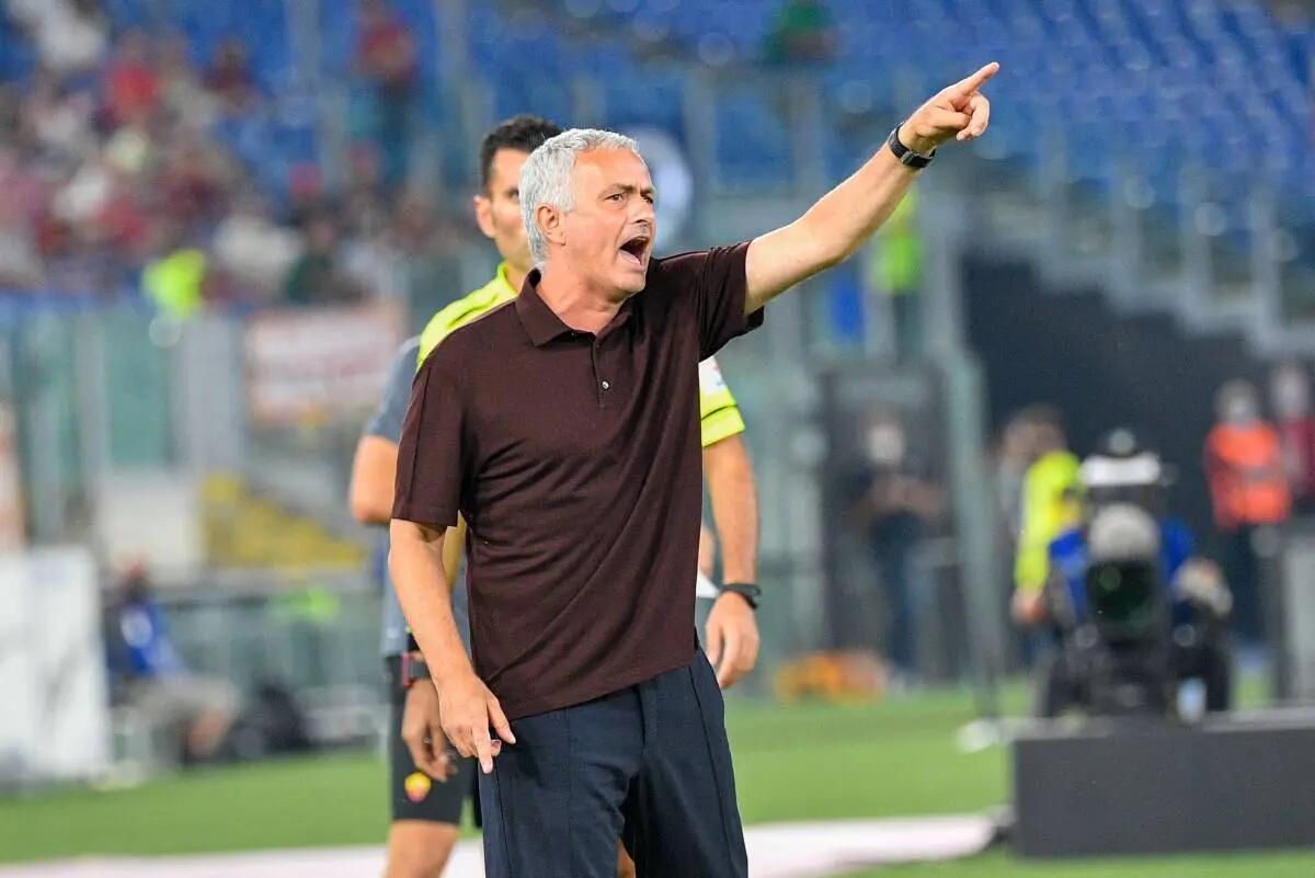 Mourinho “Turnover col Servette, Dybala in panchina” -
