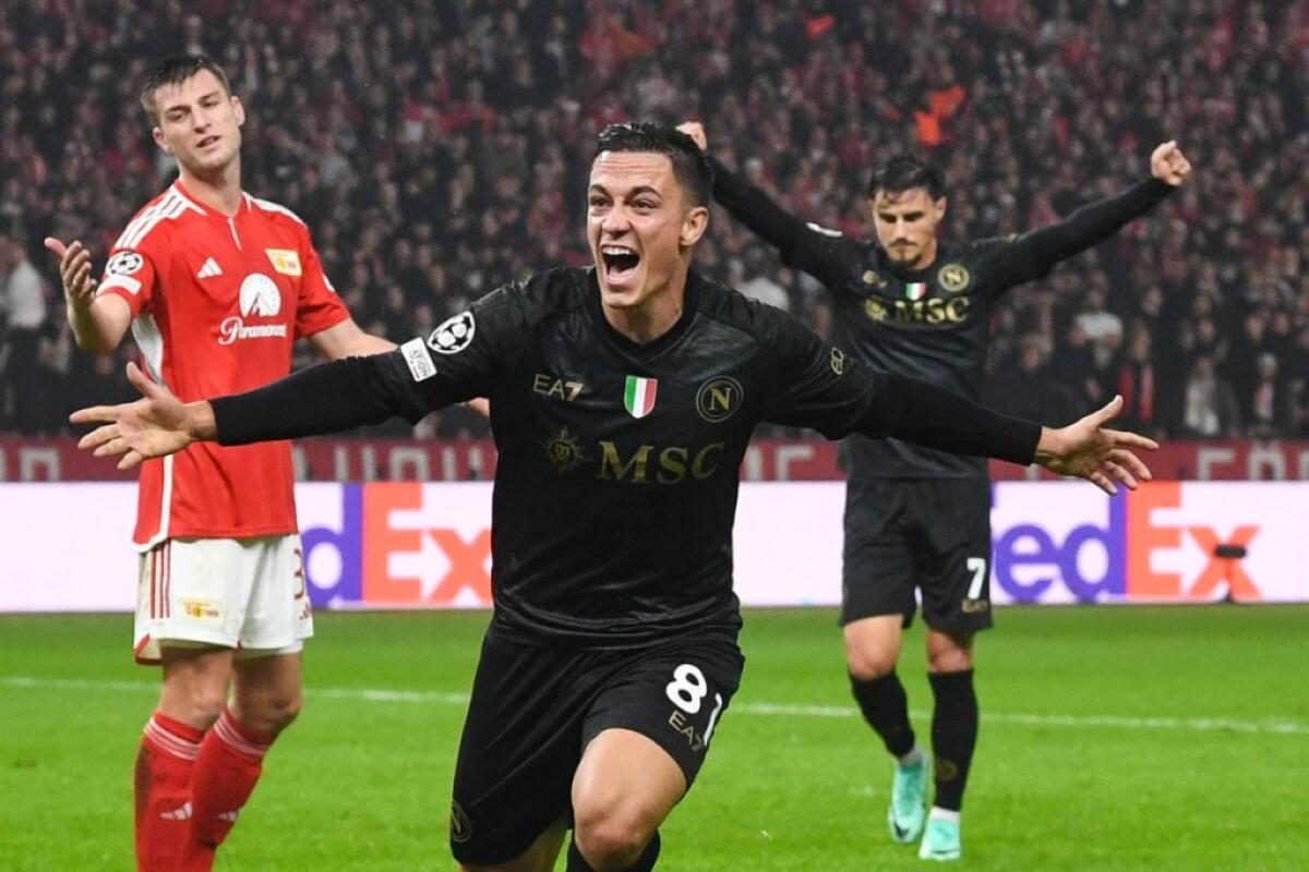 Il Napoli vince 1-0 a Berlino, decide il gol di Raspadori - 