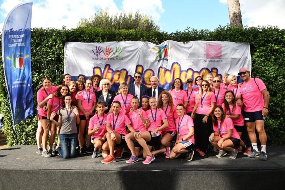 “Via le Mani”, il canottaggio contro la violenza di genere - 
