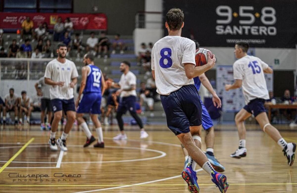 Parte la stagione della Melfa's, prima trasferta sul parquet di Milazzo - Foto Giuseppe Greco