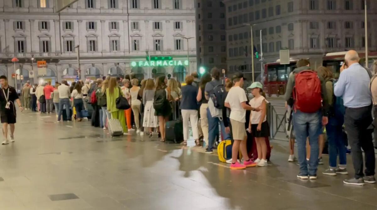Taxi, un’odissea per clienti e turisti - 