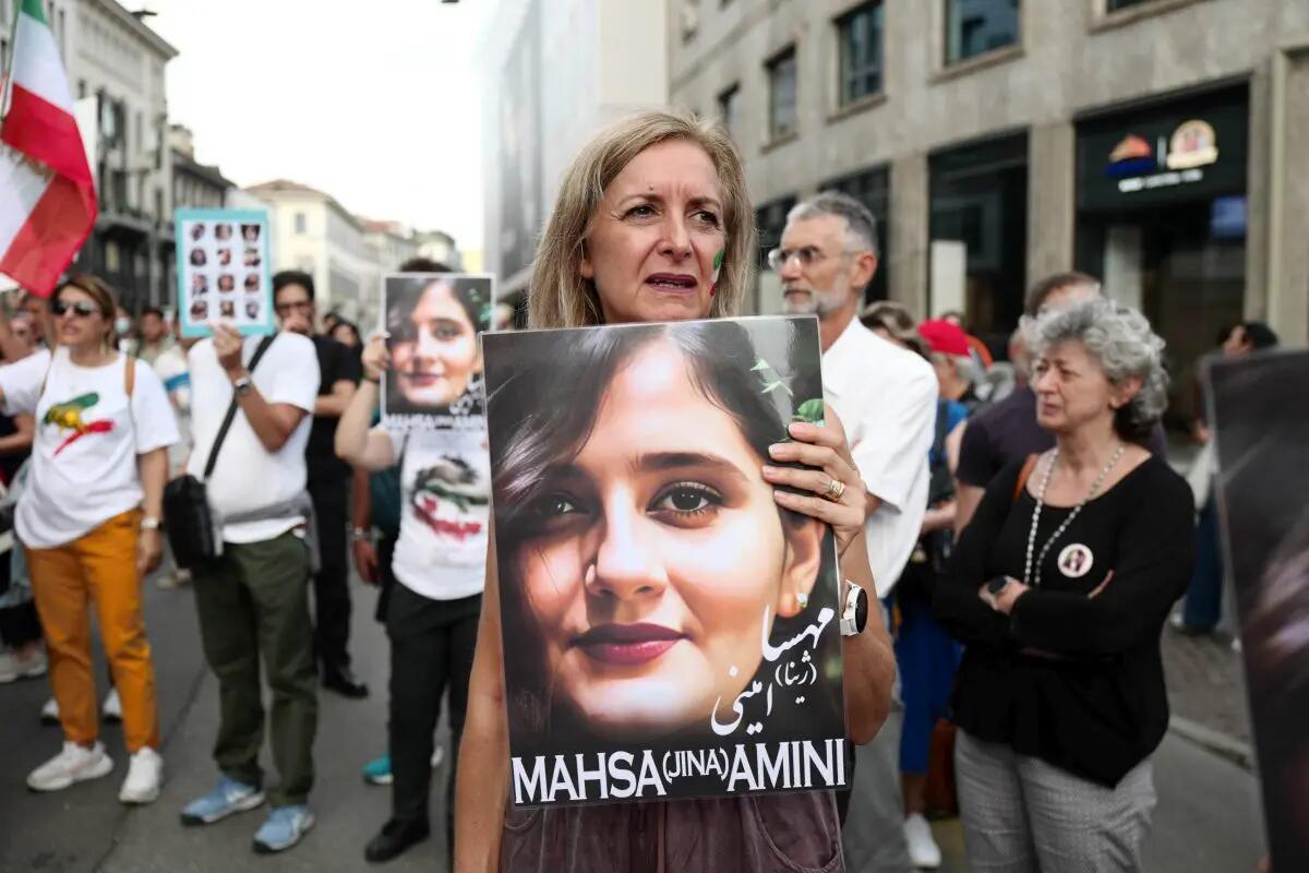 Ue, il Premio Sacharov a Mahsa Amini e movimento “Donna, Vita e Libertà” - 