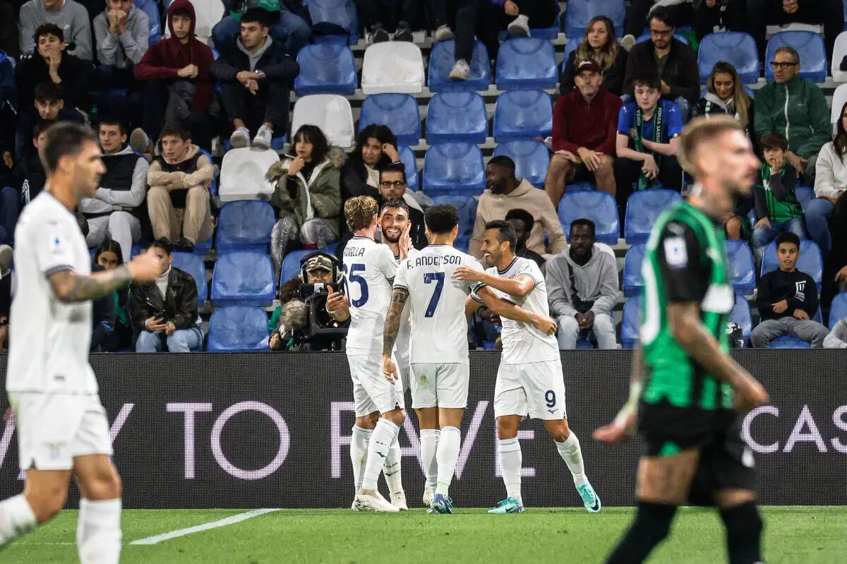 La Lazio continua a risalire, 2-0 al Sassuolo -