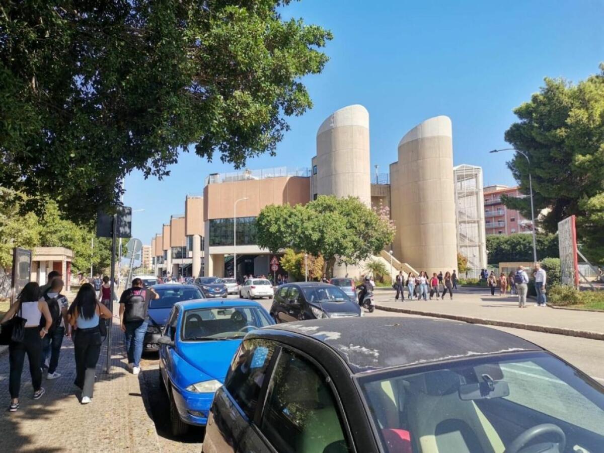 Panico all’Università di Palermo, studentessa “Ho visto un uomo armato” - 