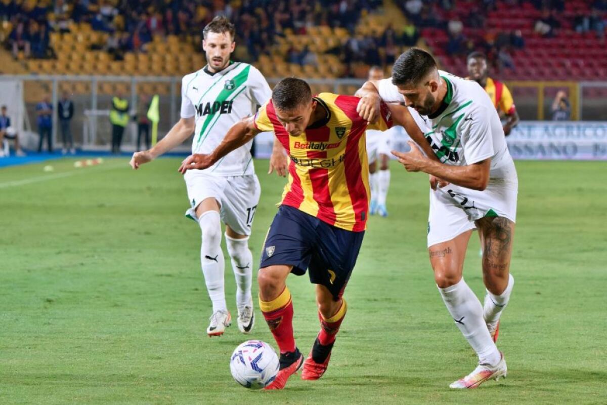 Krstovic replica a Berardi, Lecce-Sassuolo 1-1 - 