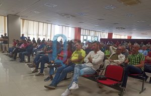 assemblea-Cgil-lavoratori-300x190.jpg