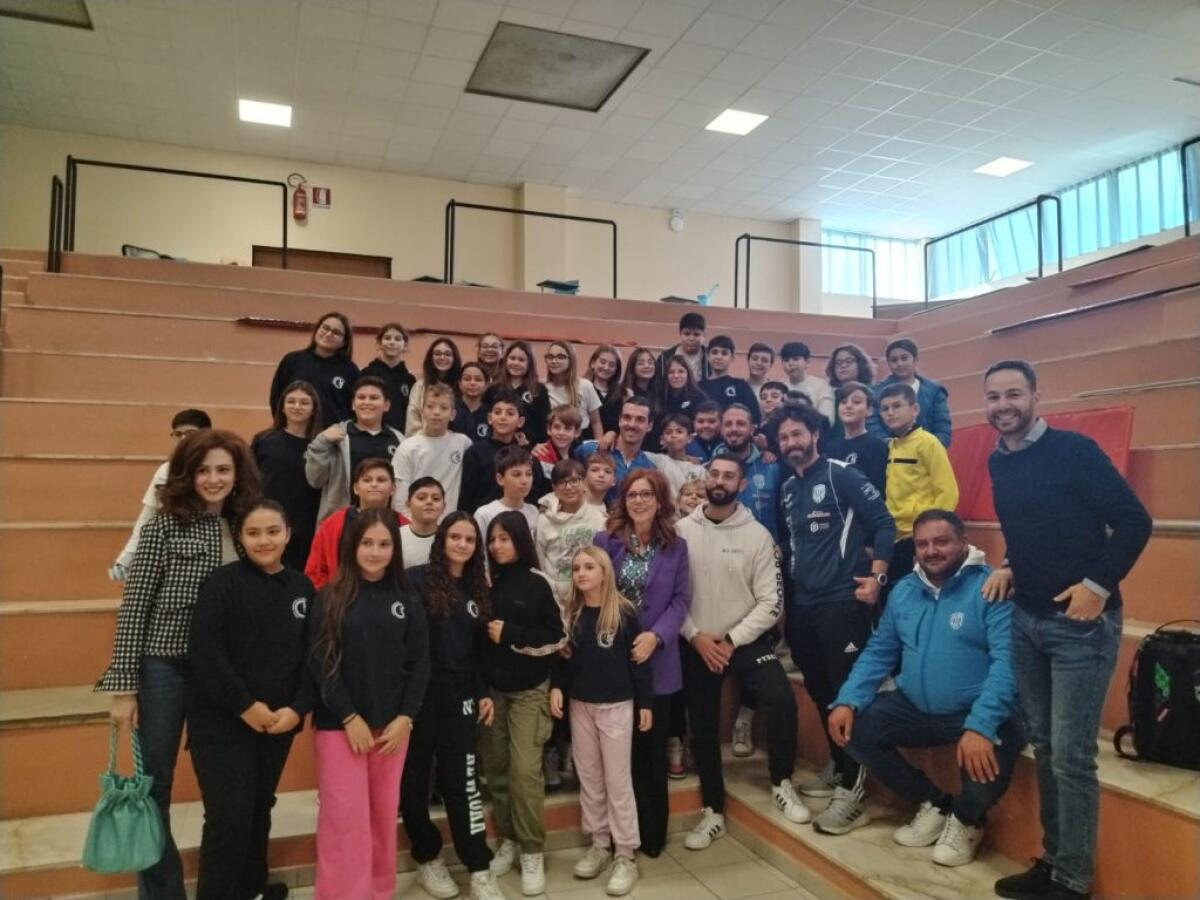 I corretti stili di vita spiegati agli studenti della Verga - 