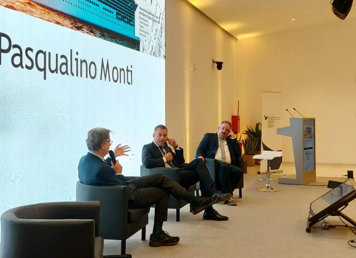 “Noi, il Mediterraneo”, un’unica Spa per gestire la portualità italiana - 