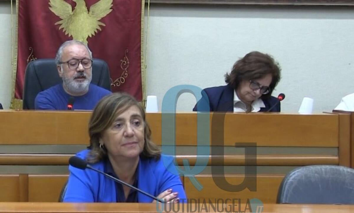 Dissesto, inizia fase più lunga: all'Osl tutto il pregresso, "si dovrà lavorare a bilancio riequilibrato" - Il vicesindaco Mariangela Faraci