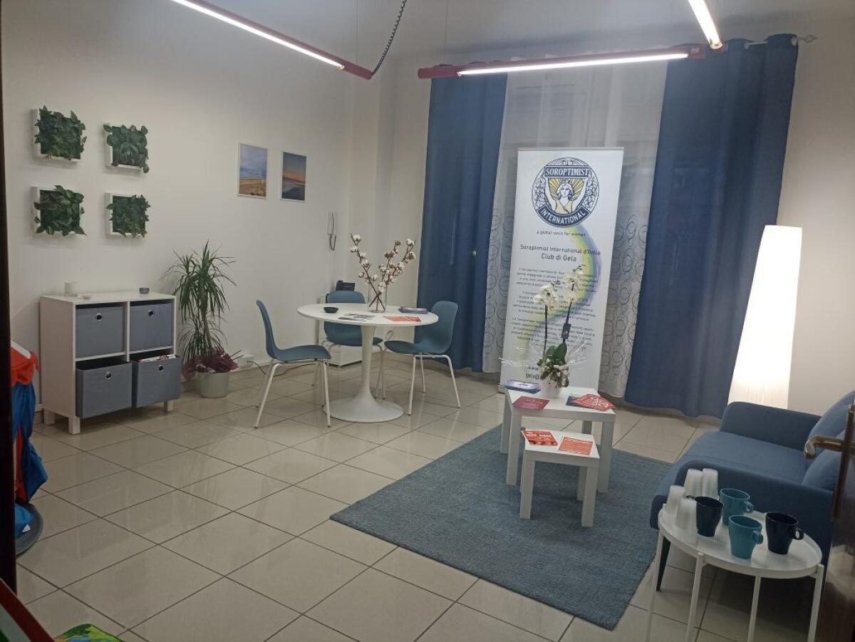 Violenza a danno delle donne, in commissariato stanza per l'ascolto: è stata inaugurata - 