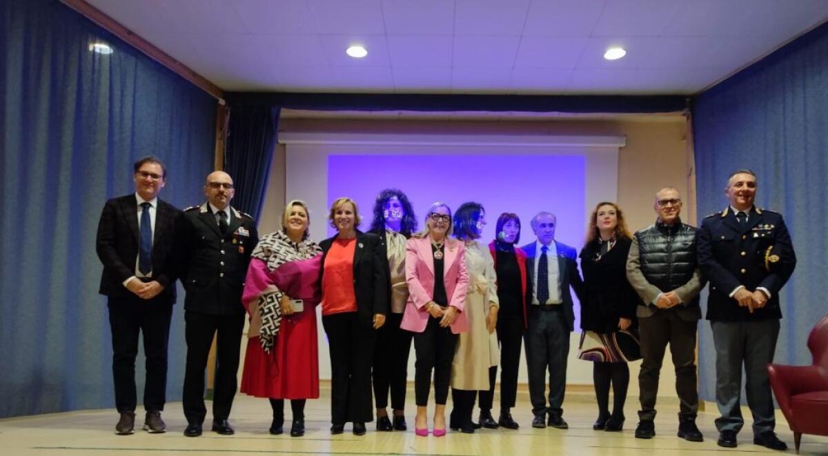 Insieme club service, forze dell'ordine, scuole e specialisti: ricordata Emanuela Vallecchi - 