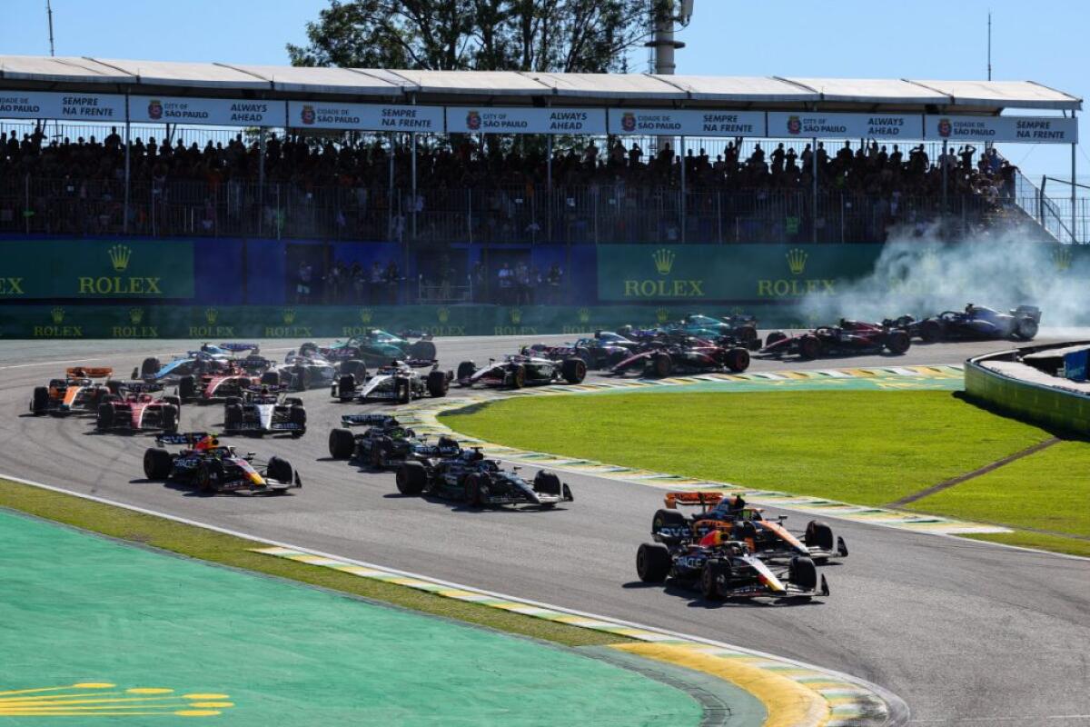 Verstappen vince in Brasile, Norris e Alonso sul podio - 