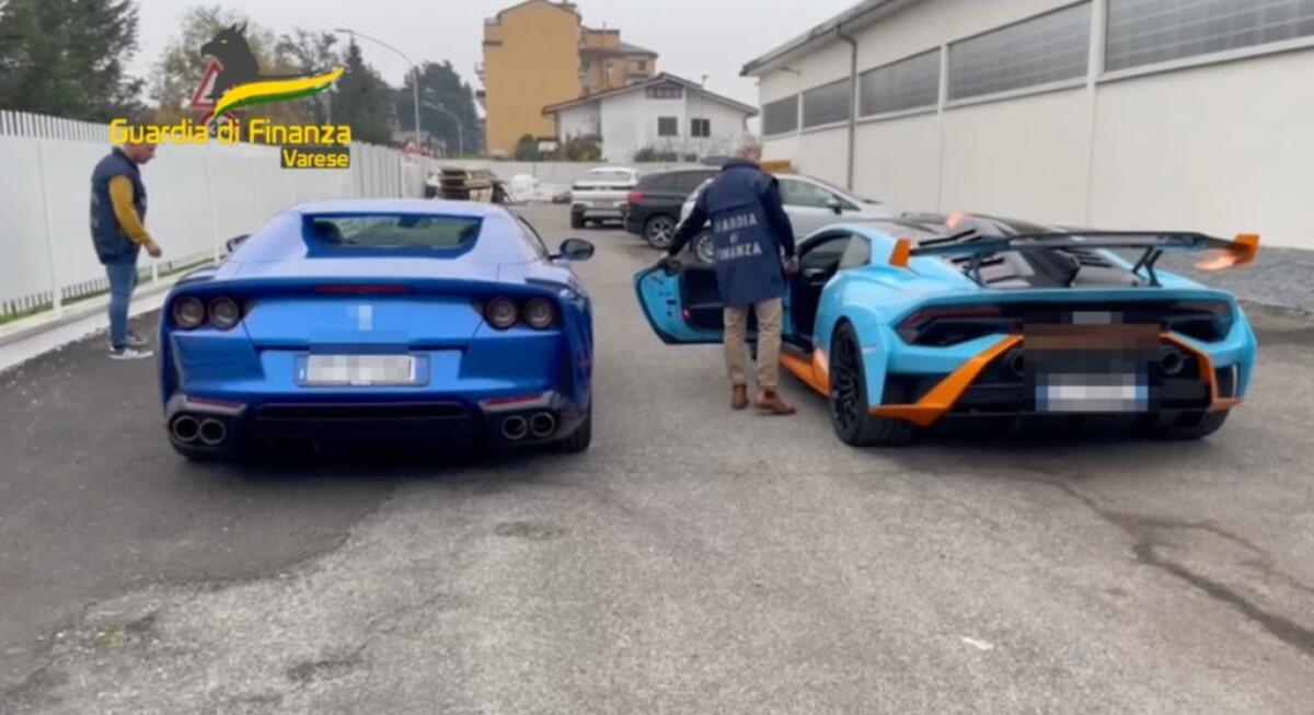 Con truffa bonus facciate compravano Ferrari e Lamborghini, 2 denunce - 
