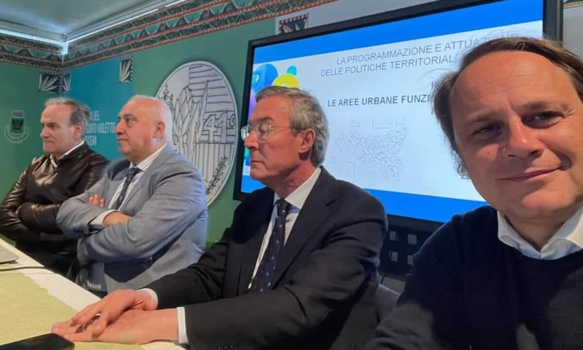 Ati idrica, bando per il manager da ritirare? Conti: "Non mi risulta, l'ha approvato l'assemblea" - Conti, Greco, il manager Collura e il sindaco di Butera Zuccalà