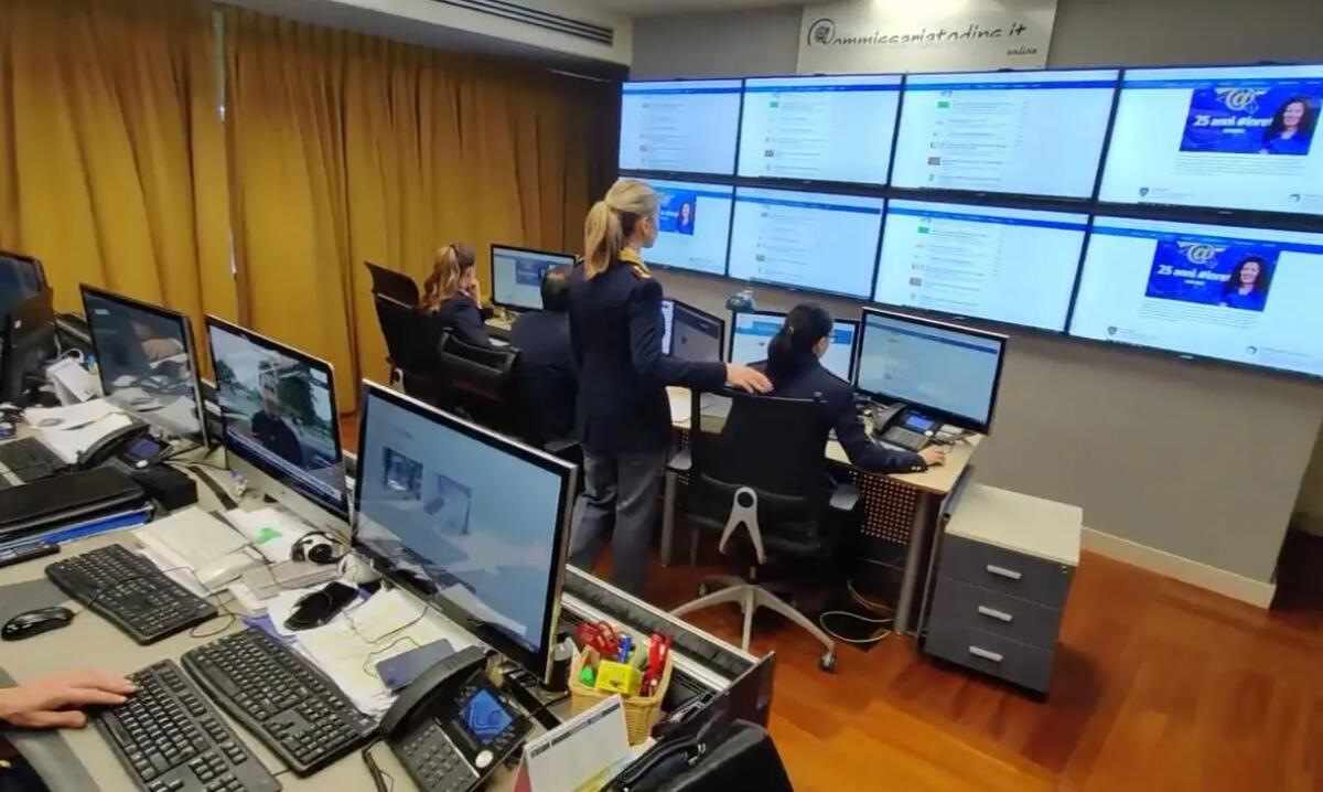 Frodi informatiche e riciclaggio, donna arrestata e diverse denunce - 