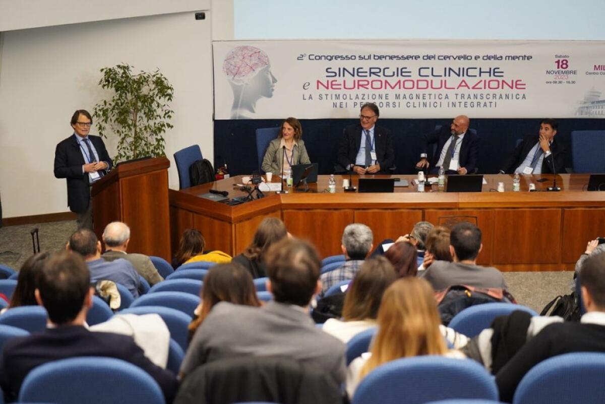 TMS terapia innovativa per trattare disturbi psichiatrici e neurologici - 