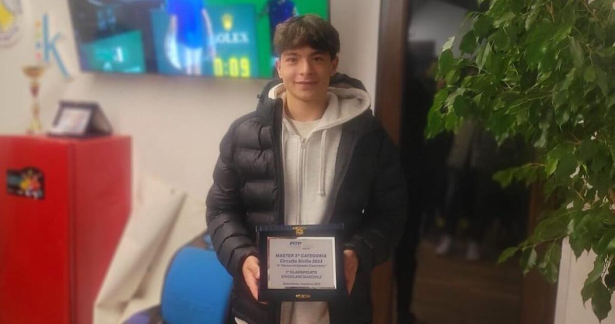 Tennis, il gelese Salvo Di Simone trionfa nel Master Regionale di Terza Categoria - 