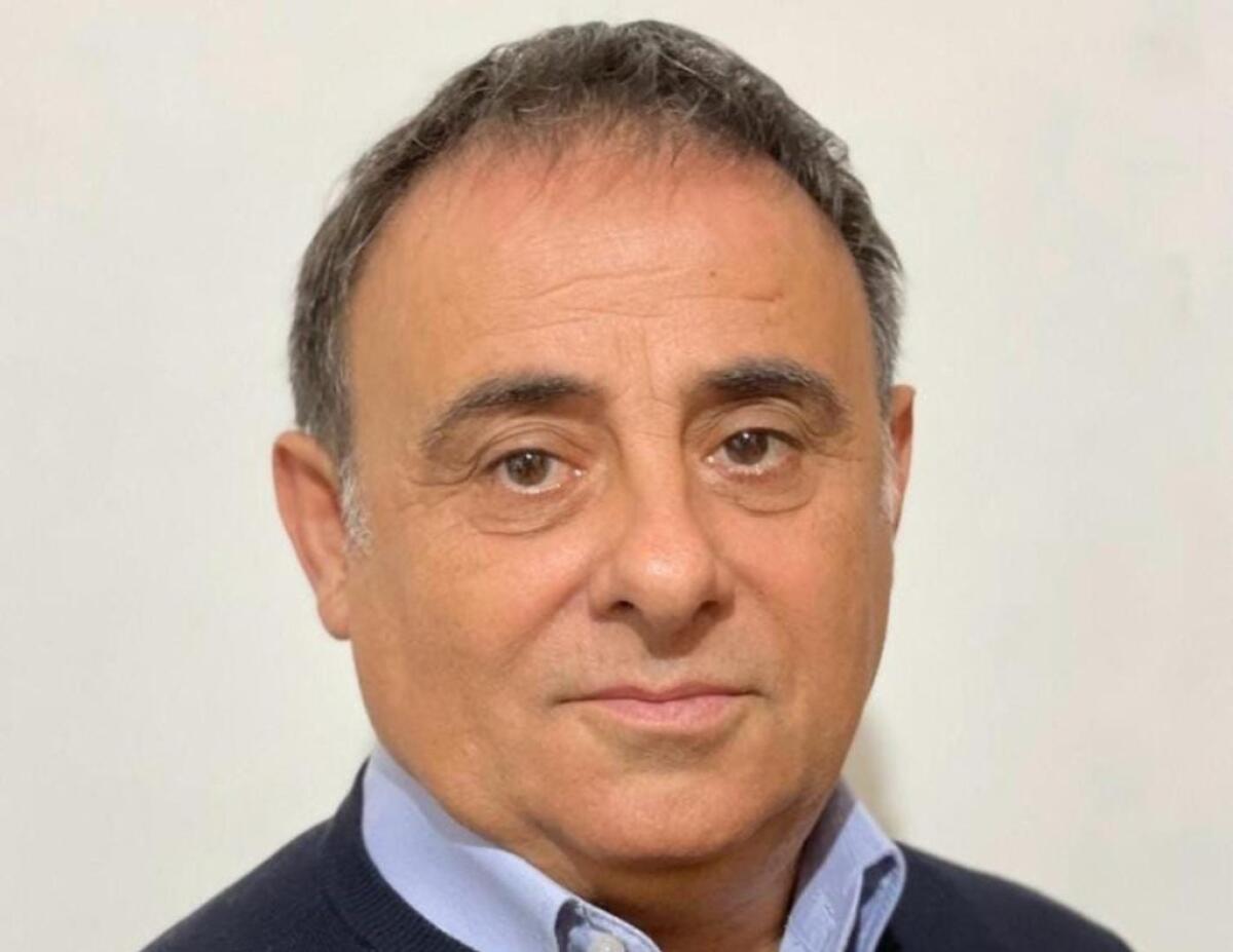 Mazzarino, accensione albero di Natale: Lo Forte, "si rifletta invece su gravità femminicidio" - 'assessore Franco Lo Forte