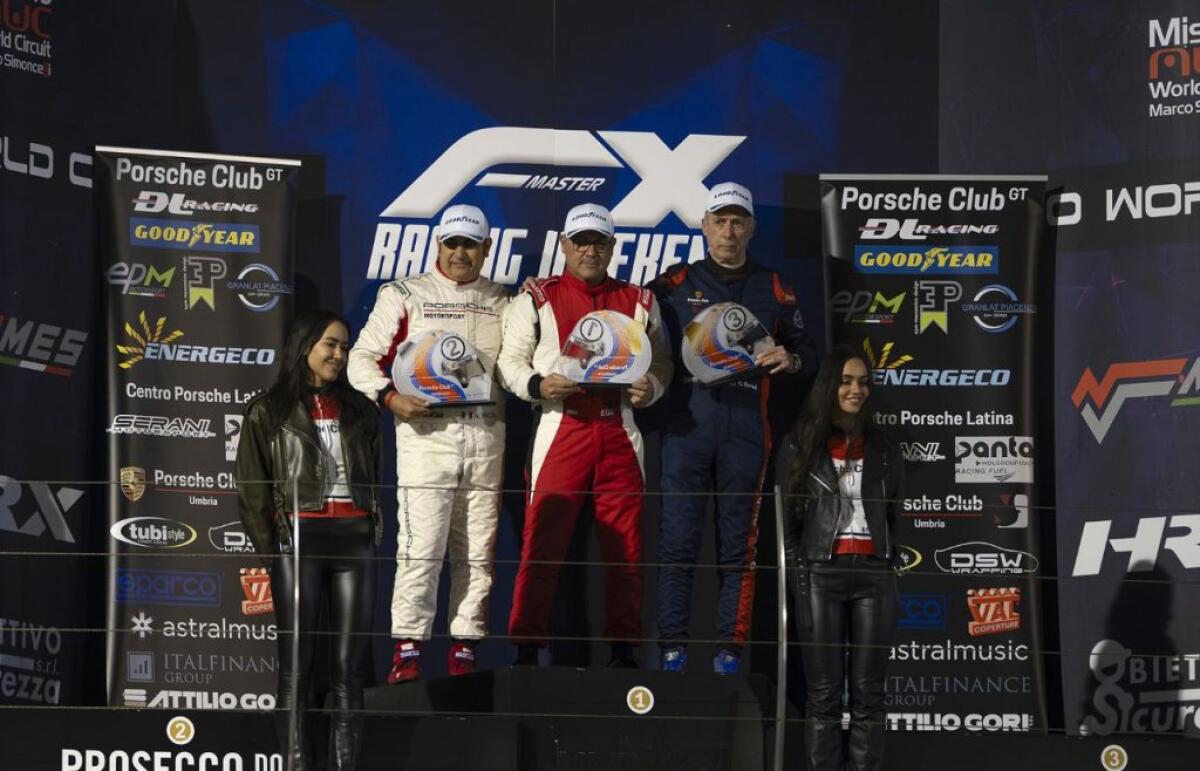 Porsche Club, il gentleman-driver Massimo Caci domina a Misano tra le "Gt4" - Nella foto: Massimo Caci sul gradino più alto del podio di Misano