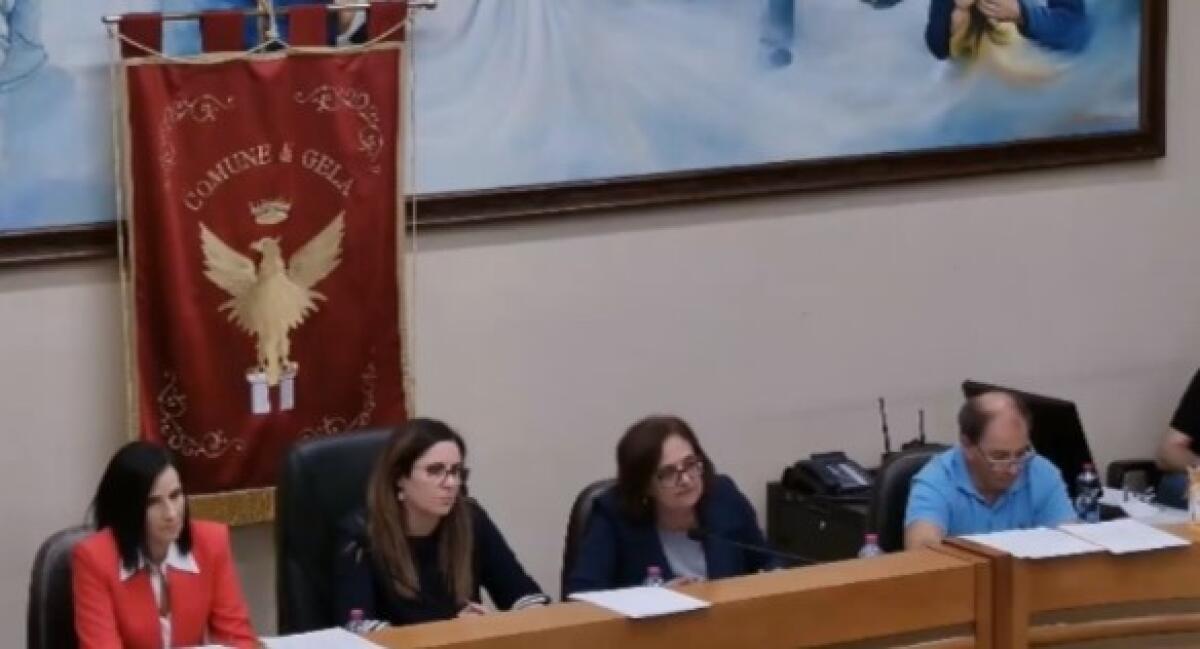 "Dissesto non è solo per i debiti", segretario: "Negli uffici si è respirata disorganizzazione" -