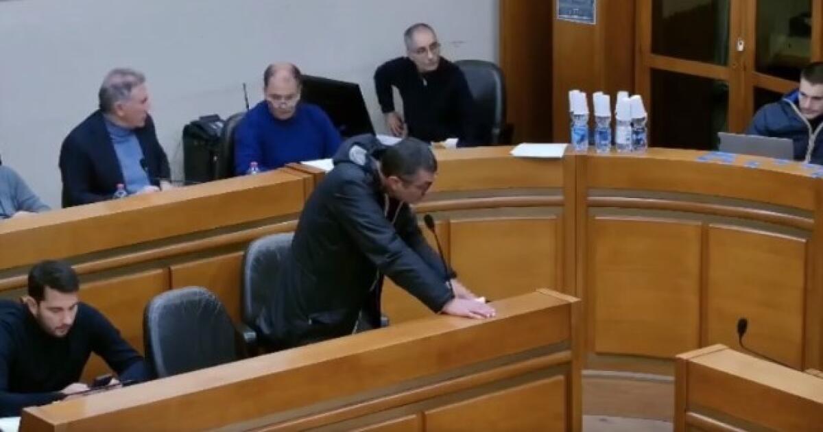 Regolamento forniture idriche, ancora una volta niente voto finale: manca il numero legale - L'assessore Liardi