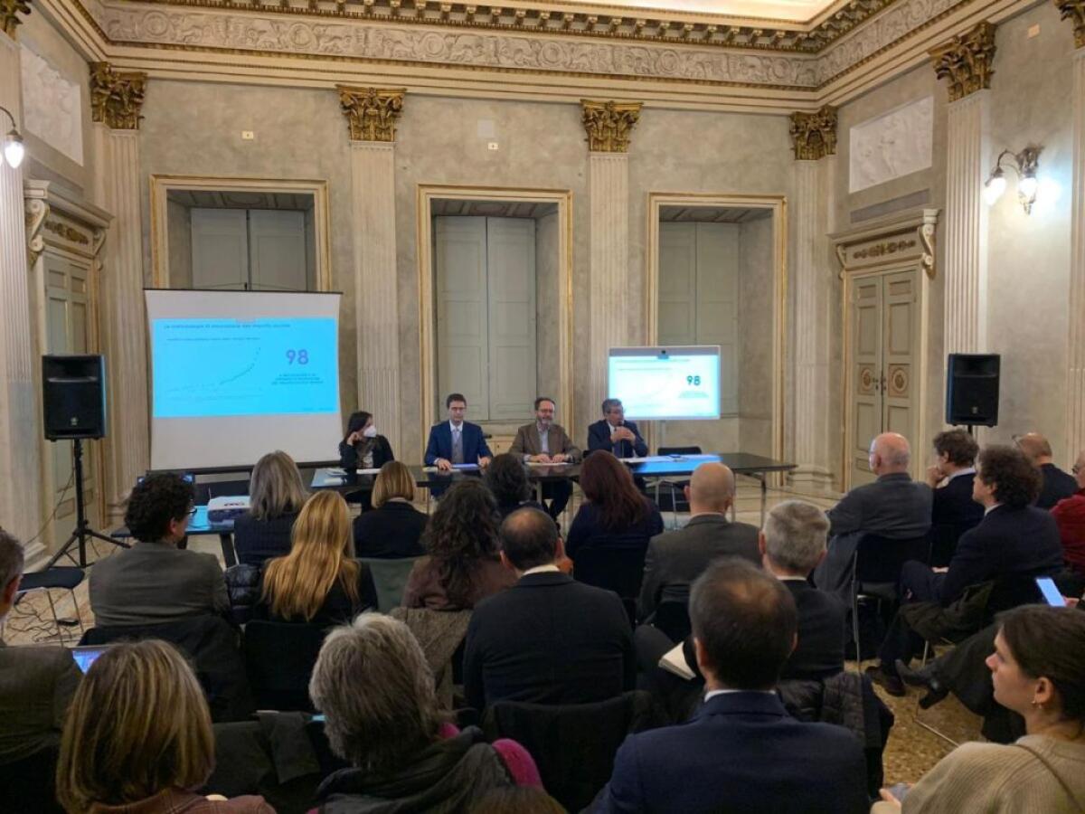 Intesa Sanpaolo, da ogni euro al Terzo Settore valore doppio nel sociale - 