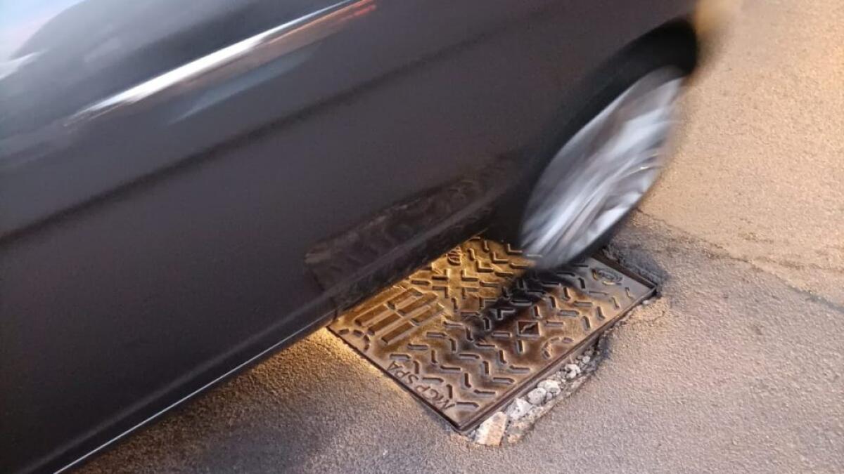 Tante strade pericolose, Scicolone: "Tombini spesso diventano ostacoli, dov'è la manutenzione?" - 