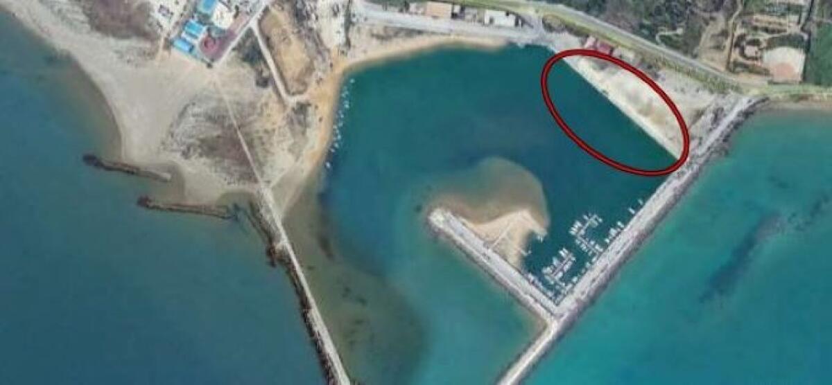 Porto, pubblicati atti per il ripristino della banchina di riva: appalto da oltre 940 mila euro - L'area dei lavori