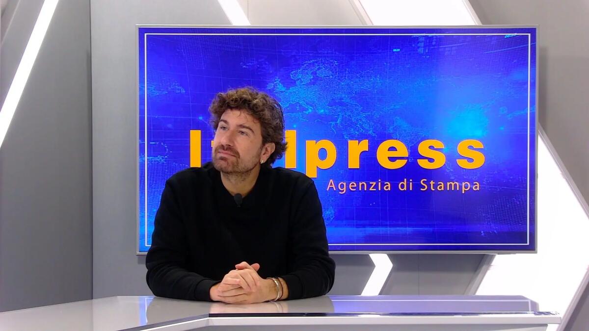 Siani torna con la commedia “Succede anche nelle migliori famiglie” - 