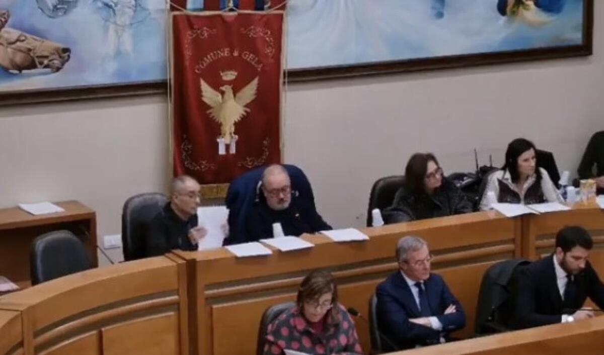 Aliquote Irpef e Imu rimangono un tabù, niente voto: in aula approvate due variazioni di bilancio -
