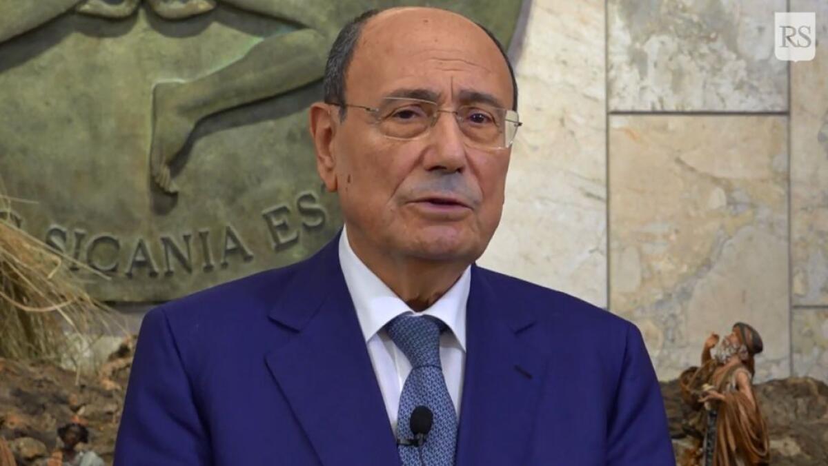 Schifani “Buon Natale alle famiglie siciliane, cresceremo insieme” - 