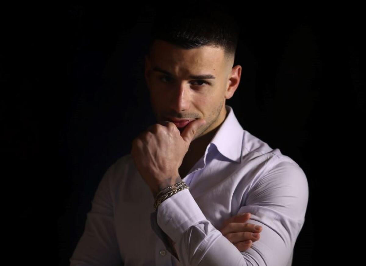 Angelo Famao si racconta in teatro, una data anche in città - Angelo Famao