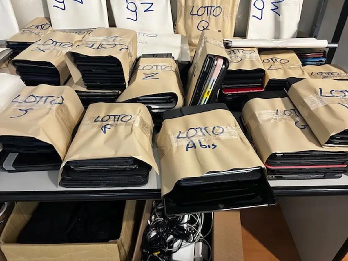 Aeroporto Palermo, al via l’asta degli oggetti smarriti -