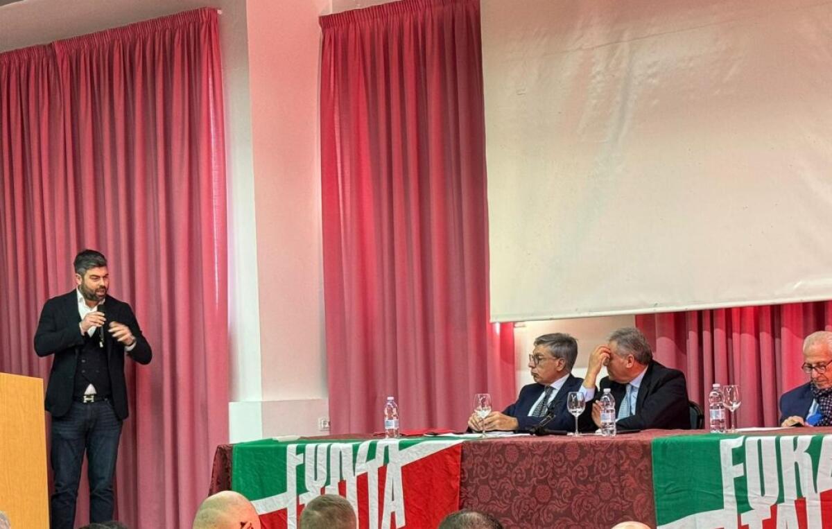 "FI è quella del congresso e sta con Mancuso", Trainito: "Noi coerenti, mai un Greco bis" - Trainito nel corso dei lavori del congresso provinciale